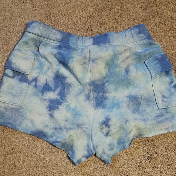 Shorts - Picture 2 of 2